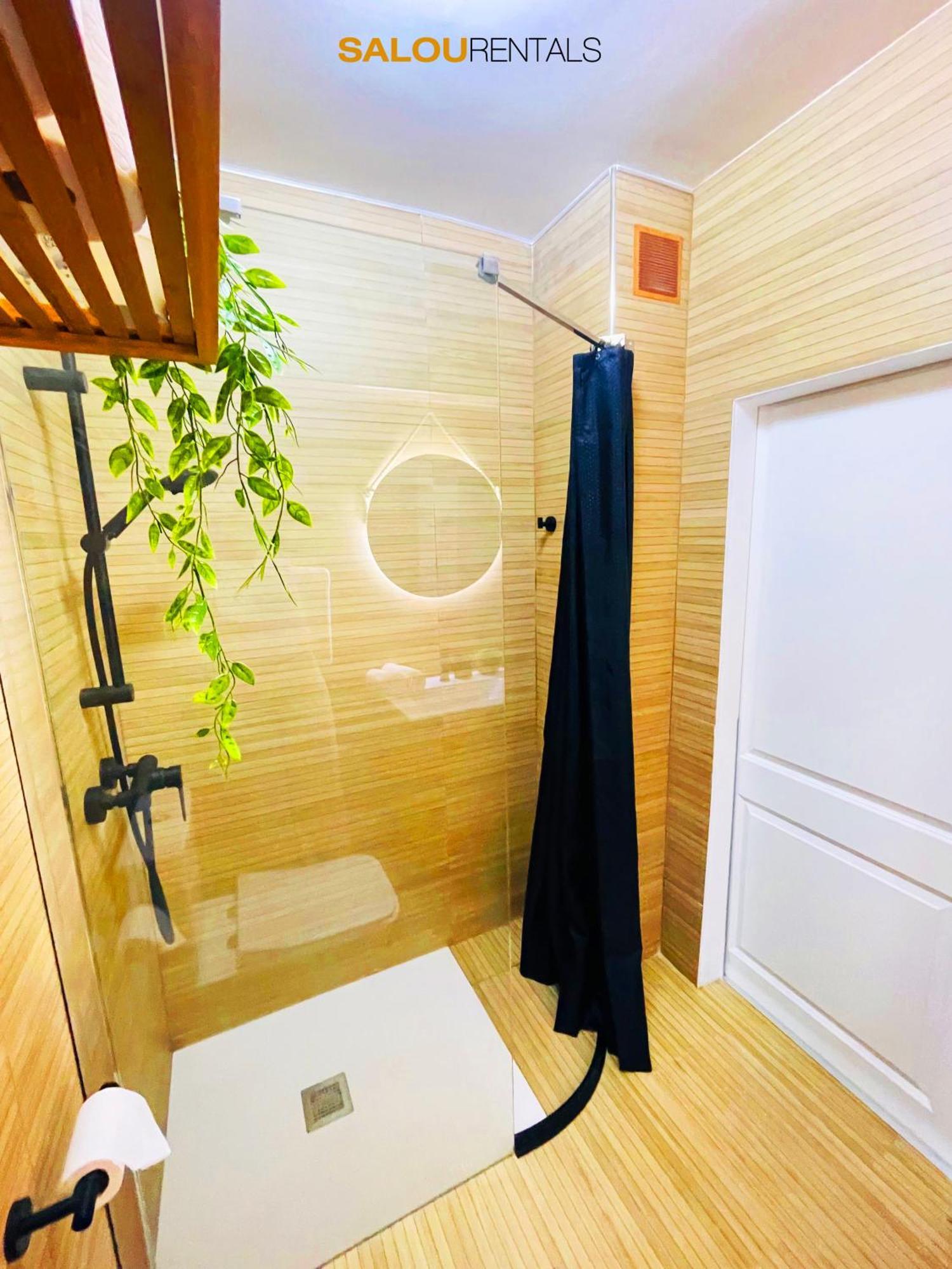 Daurada Oasis Suites - Renovated In 2024 - With Ac サロウ エクステリア 写真