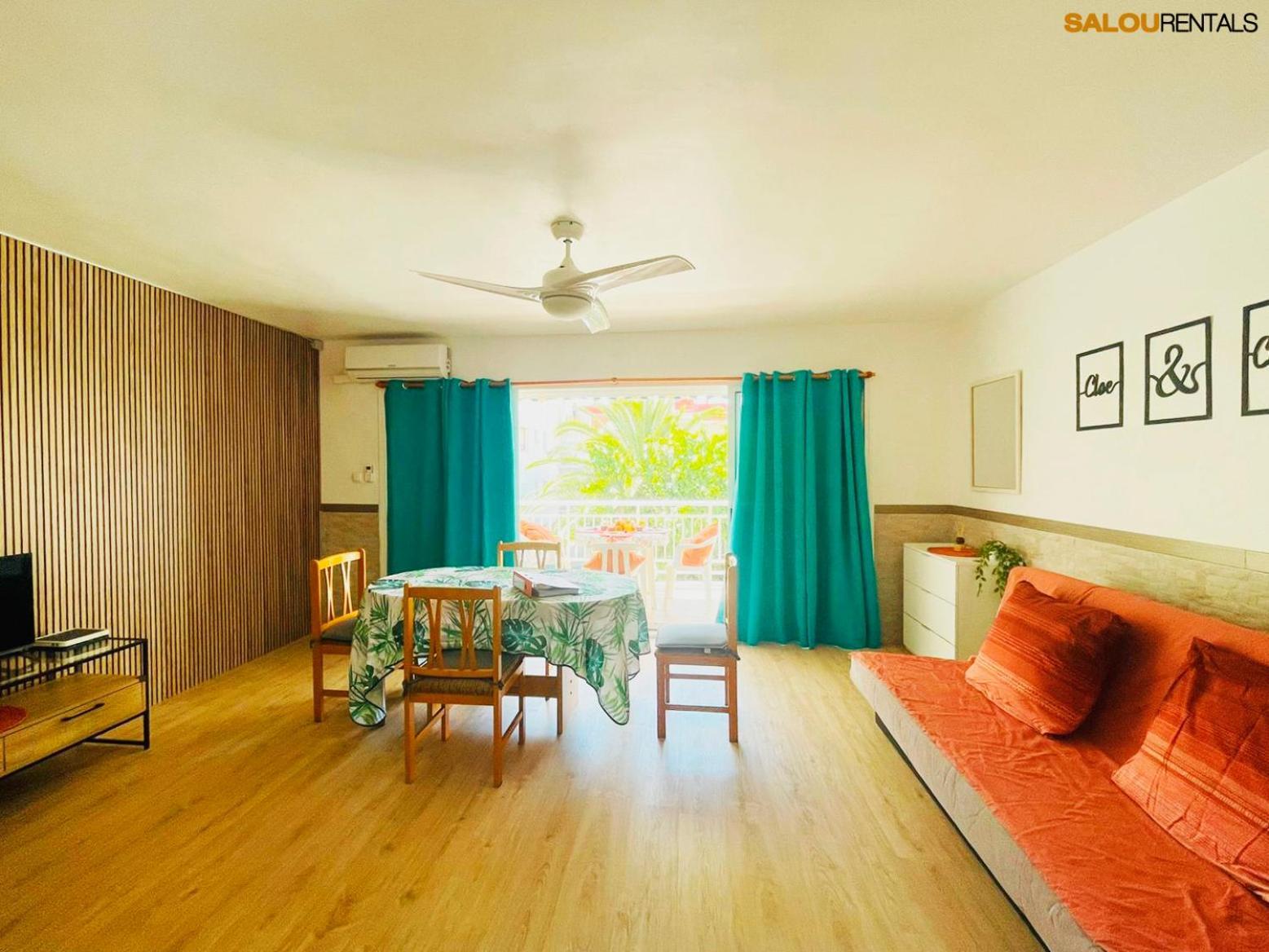 Daurada Oasis Suites - Renovated In 2024 - With Ac サロウ エクステリア 写真